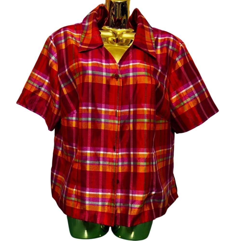 Sag Harbor Dress Women's Petite Plaid Short Sleeve Button-Up Shirt -‎ Pre-Owned